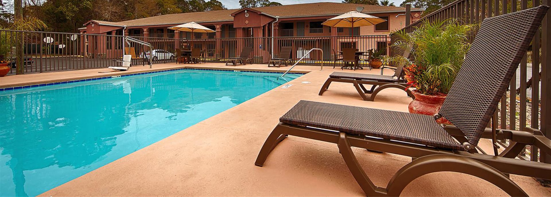 Best Western Pool in Apalachicola