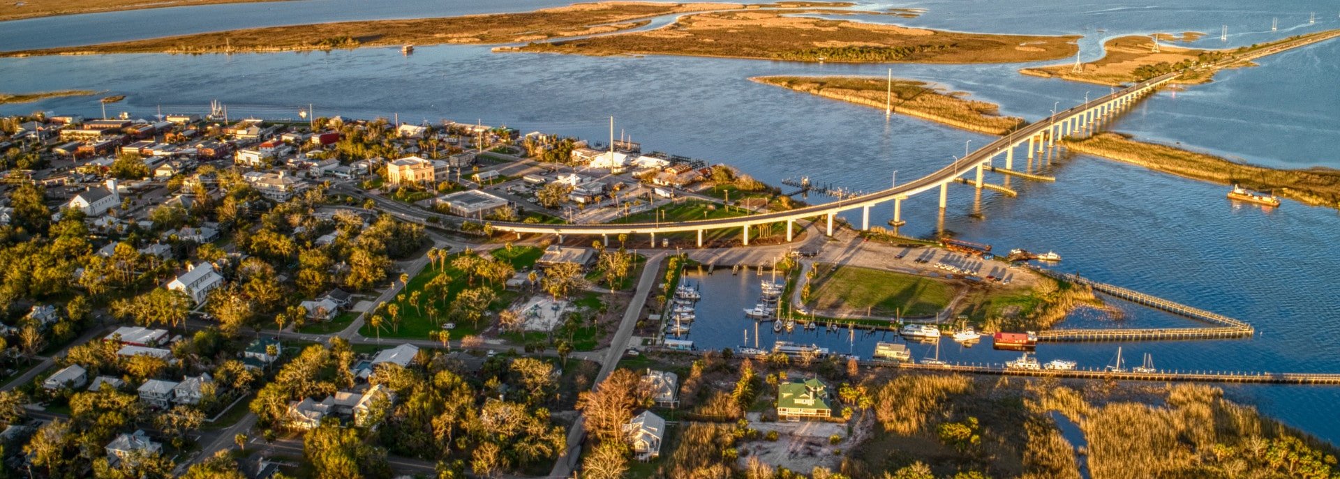 apalachicola florida downtown bridge